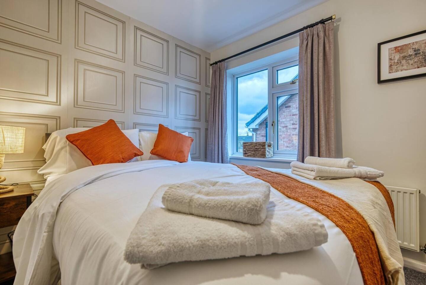 Dudley-5 Beds-Contractors-Parking-Long Stay! Экстерьер фото